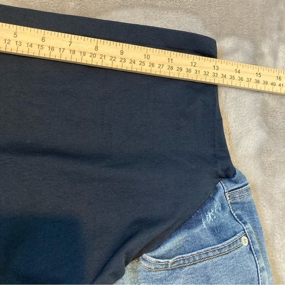 Time and True Distressed Ripped Over the Belly Maternity Jeans Raw Hem Size M - Picture 6 of 10